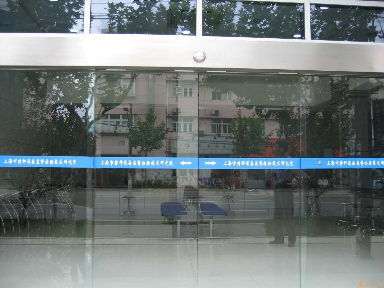 上海专业电动门安装玻璃门制作更换电机地弹簧门夹